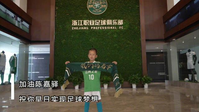 啊老板轻点灬又粗又长小说